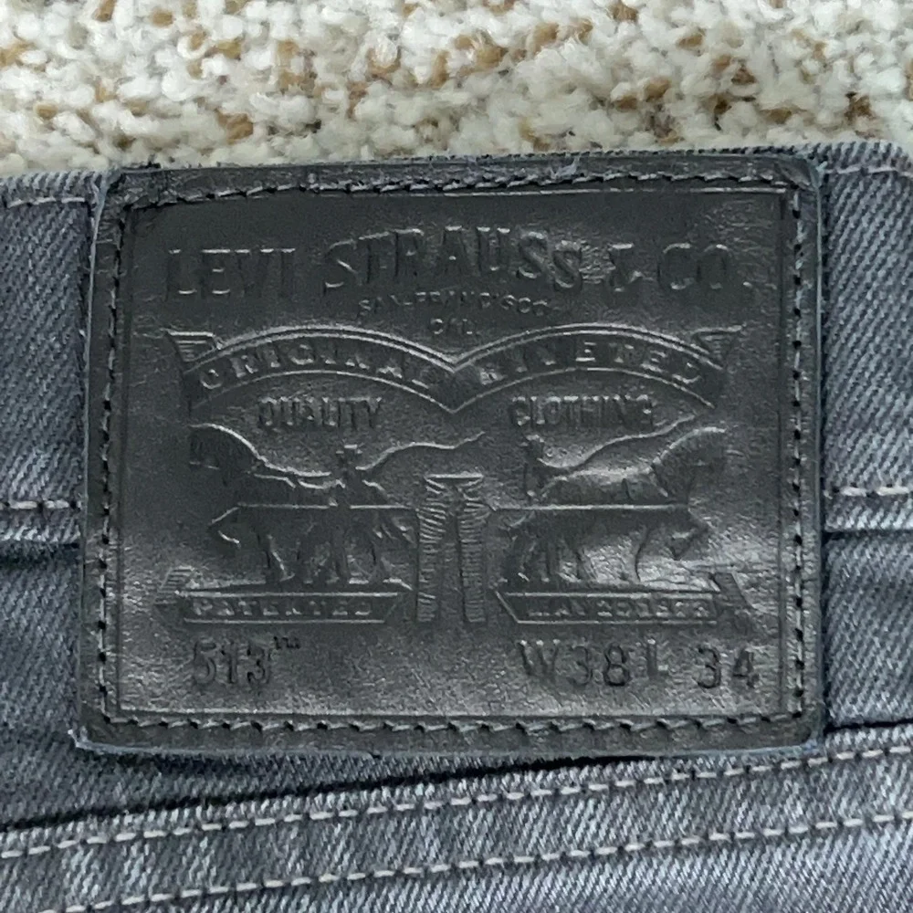 Levis 513 Jeans Mens 38x34 Gray Slim Straight Stretch Denim Charcoal Wash Casual